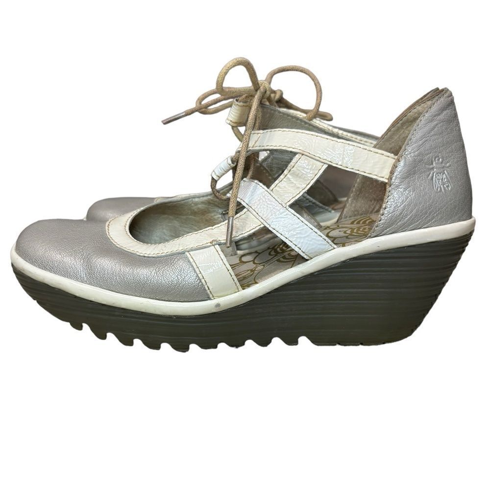 Fly London Yett Platform Heels Womens 8 Silver White Leather Chunky Wedge Shoes